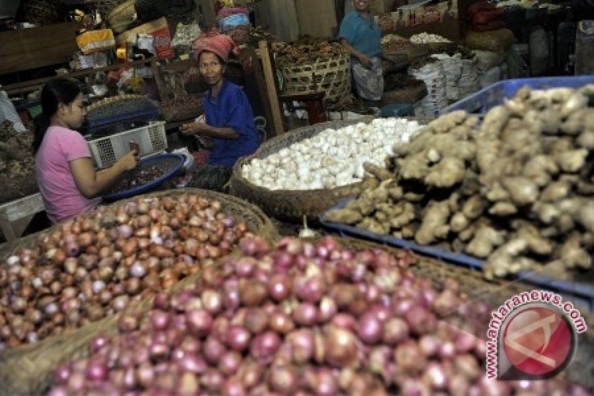 Sekda Kabupaten Bangka Tengah Ingatkan Pedagang Tidak Mainkan Harga Sembako