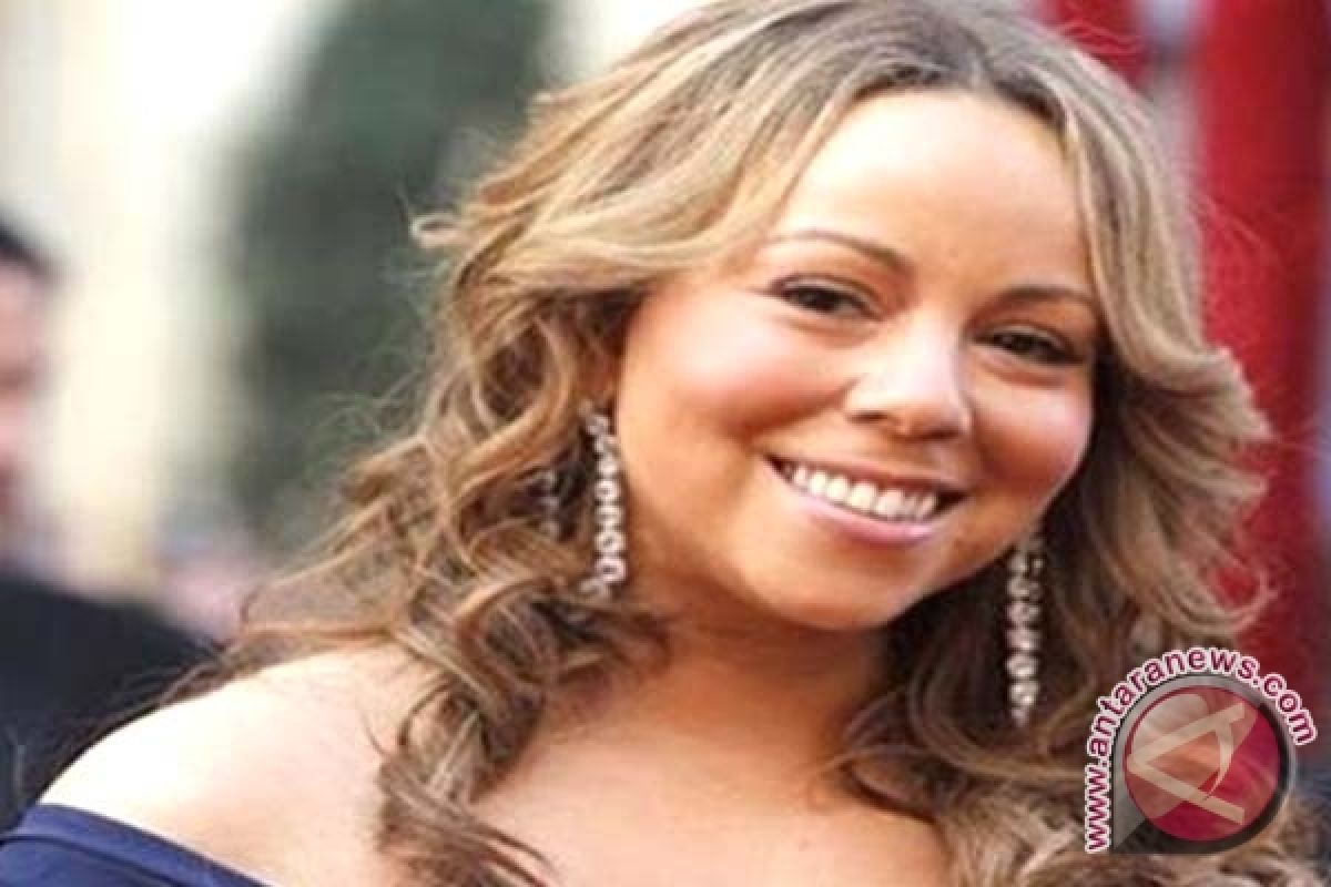  Mariah Carey Dilarikan Ke Rumah Sakit 