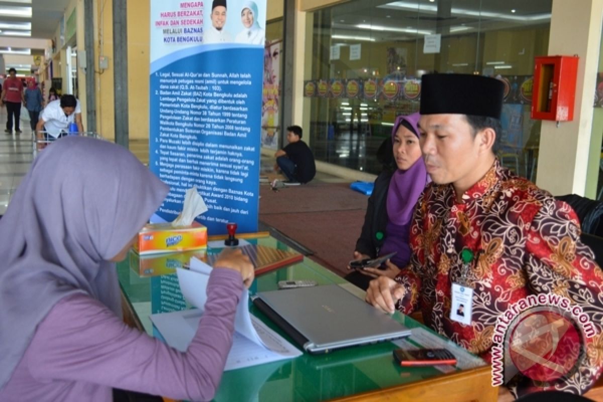 BAZ Kota Bengkulu Bagikan Zakat Jelang Ramadhan