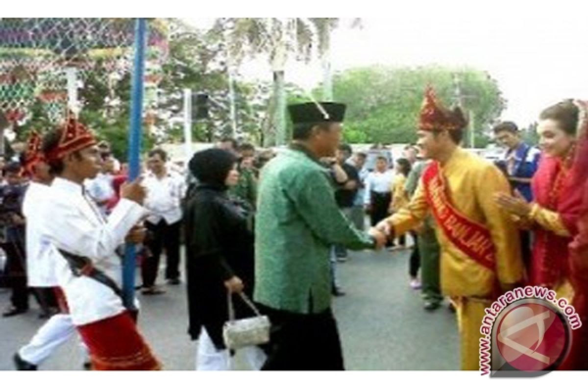 Gubernur Buka Pusat Kuliner Banjar 