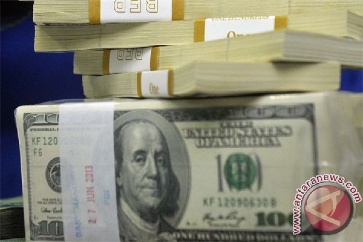 Dolar menguat didukung peningkatan perkiraan suku bunga Fed