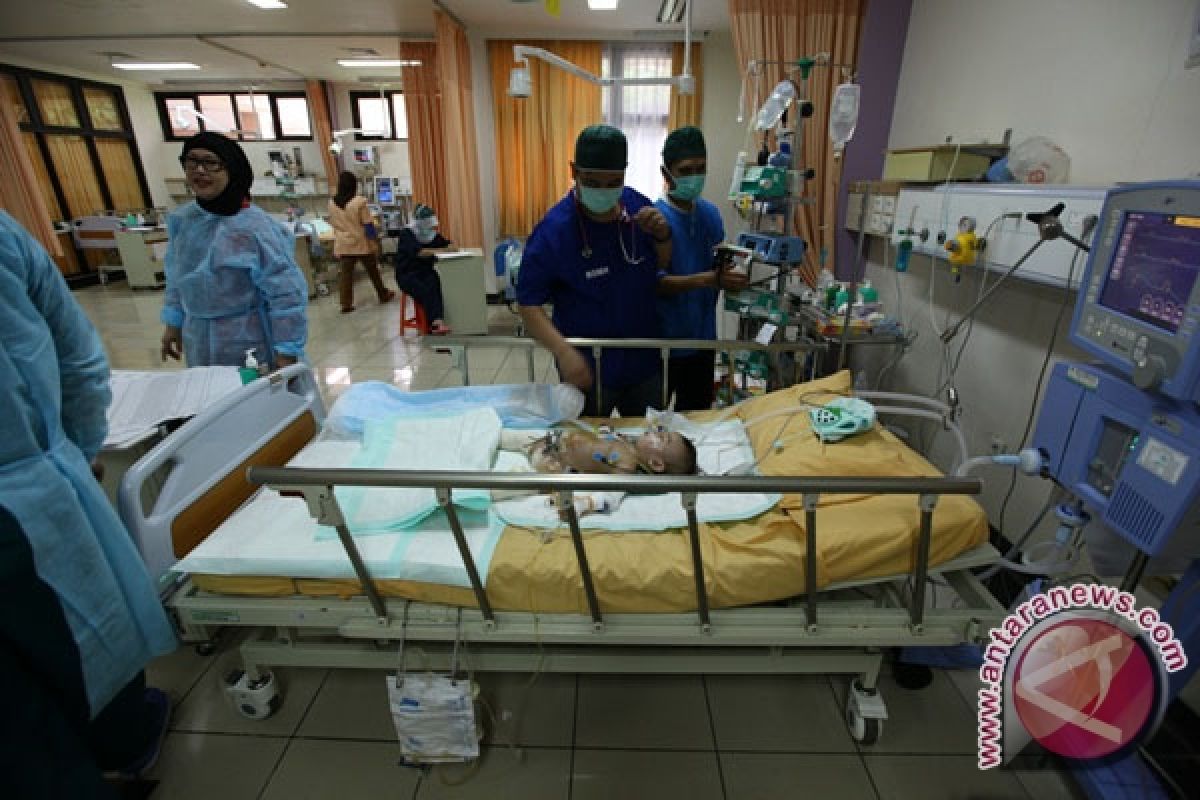 Bayi kembar siam Rahma-Rahmi membaik Pasca operasi pemisahan