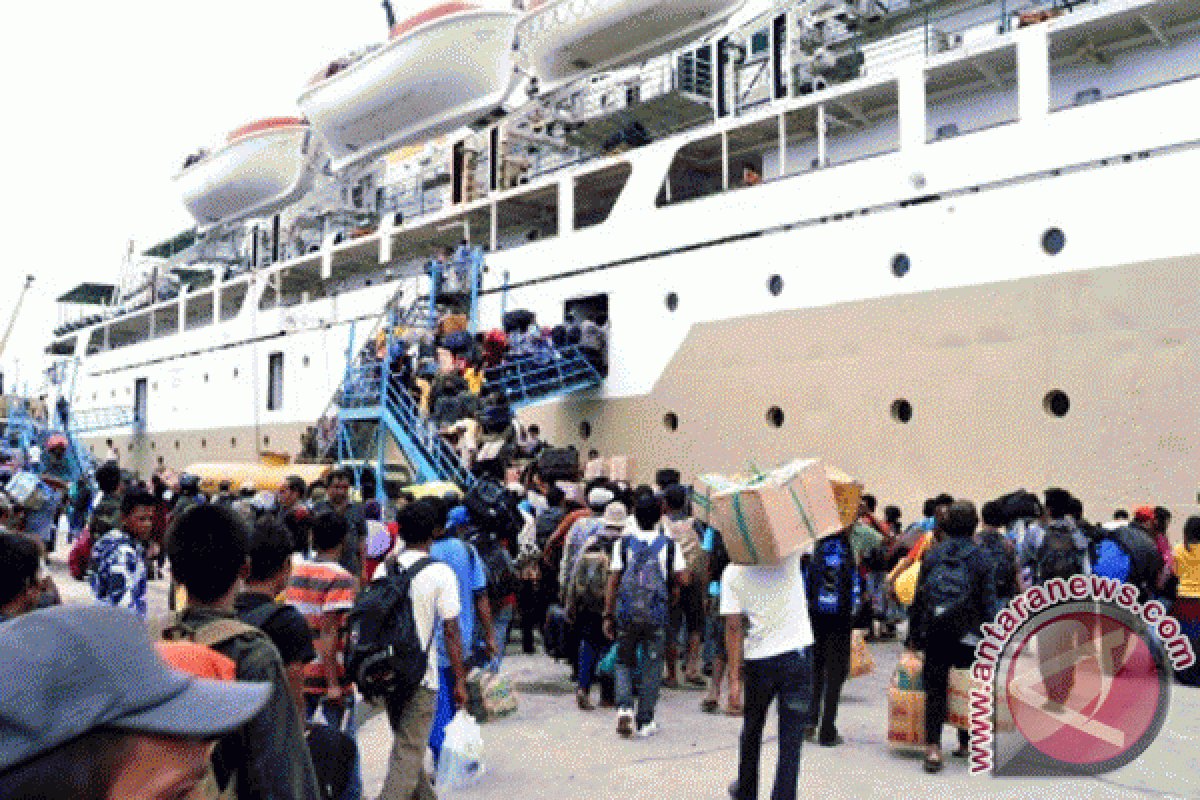 1.392 pemudik bertolak dari Pelabuhan Sampit
