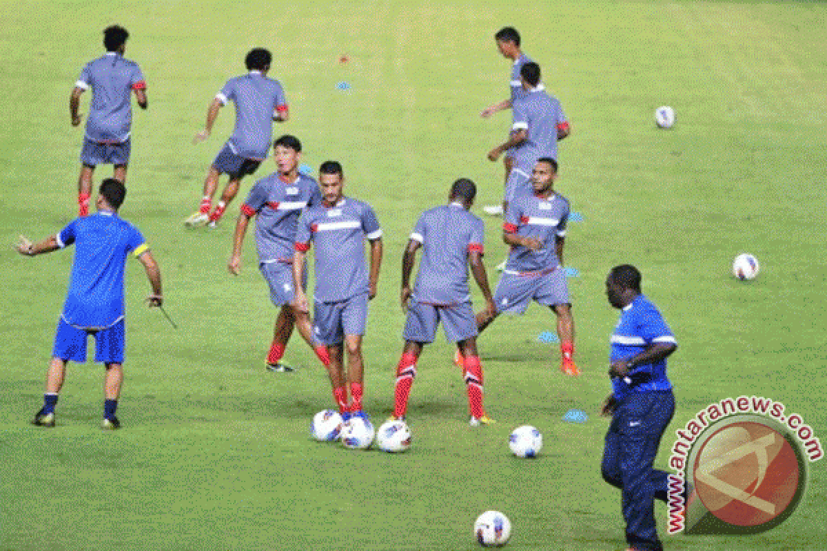 Persiapan Timnas melawan Arsenal