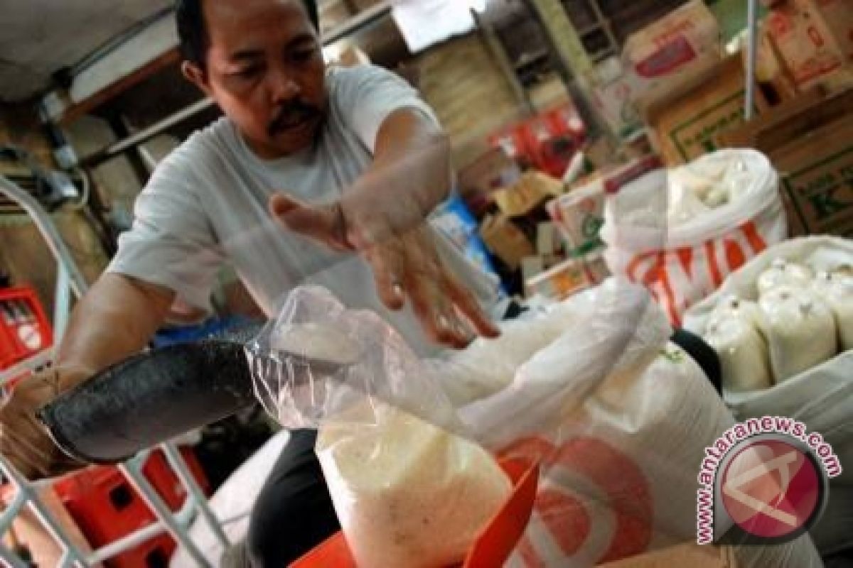 Polisi Berhasil Amankan 500 kg Gula Ilegal dari Malaysia