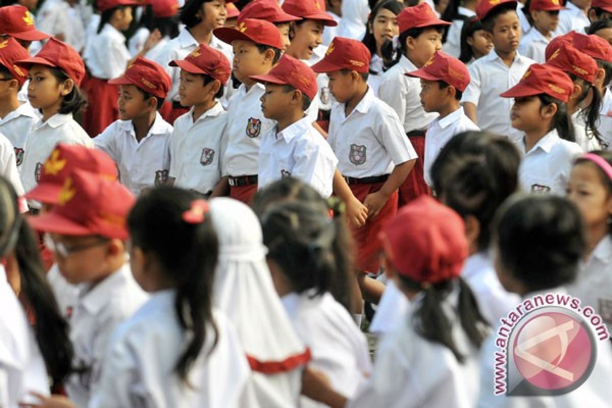 Purwakarta berencana kurangi jam belajar siswa SD