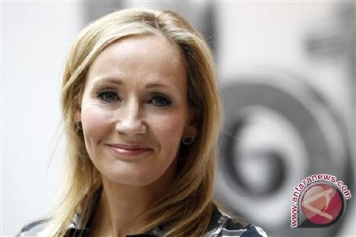 JK Rowling Marah Nama Samarannya Terbongkar