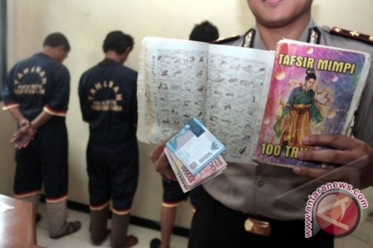 Polisi Bangka Barat tangkap penjual toto gelap
