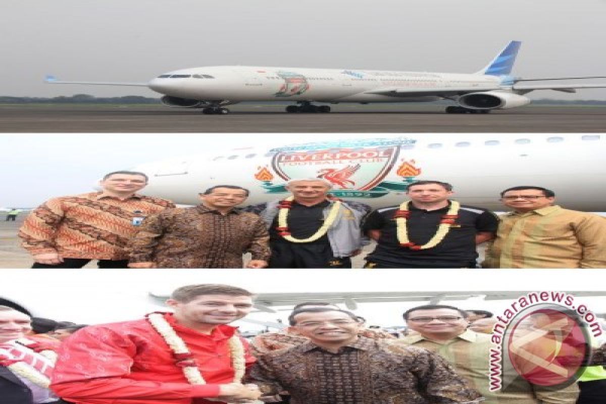"Liverpool FC Asia Tour 2013" Arrives in Jakarta Onboard Garuda Indonesia Special Flight