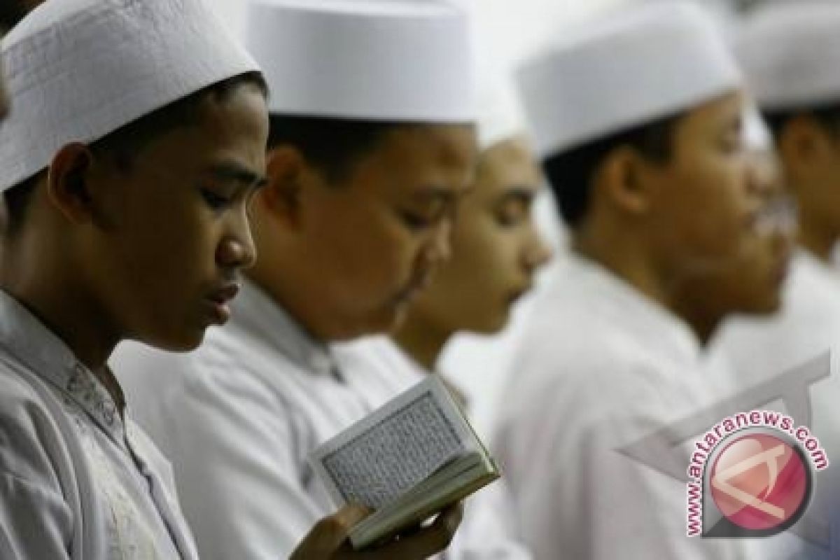 1.000 Penghafal Quran Di Pesantren Nurul Iman