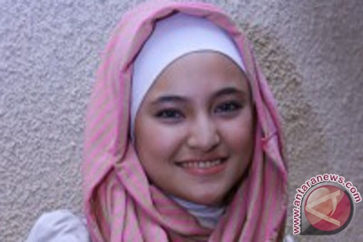 Marshanda berbisnis hijab