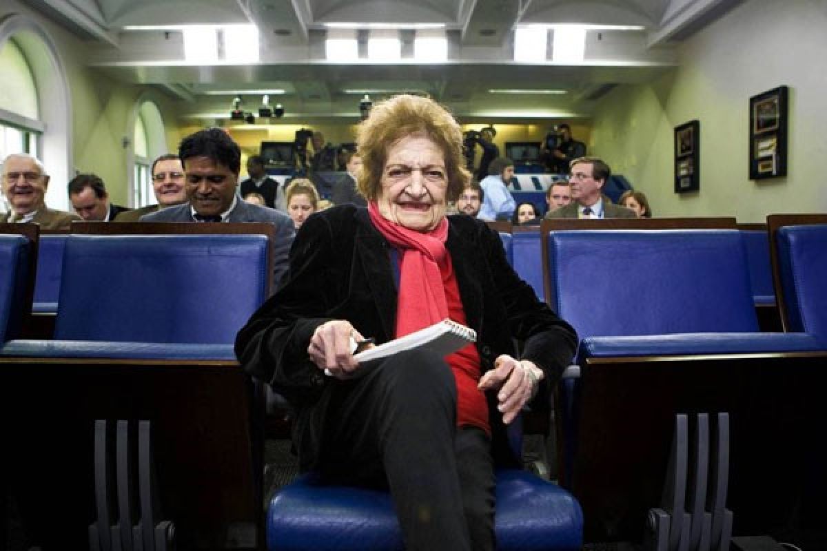 Wartawan legendaris Gedung Putih Helen Thomas tutup usia