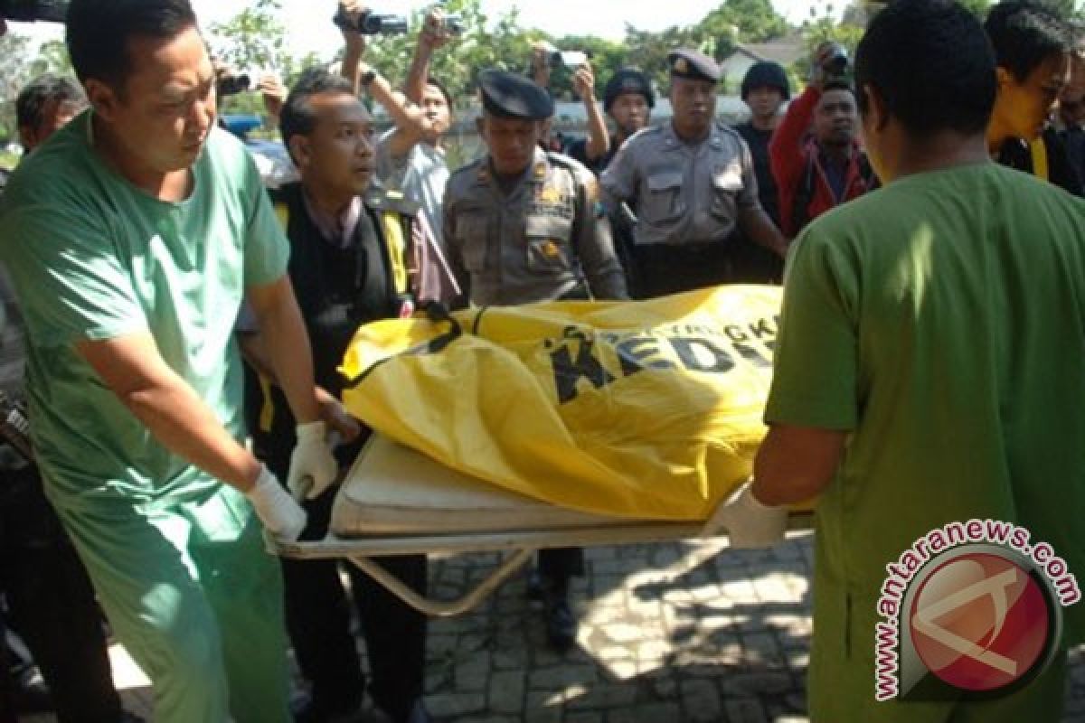 Dua jenazah teroris sudah dibawa ke RS Polri