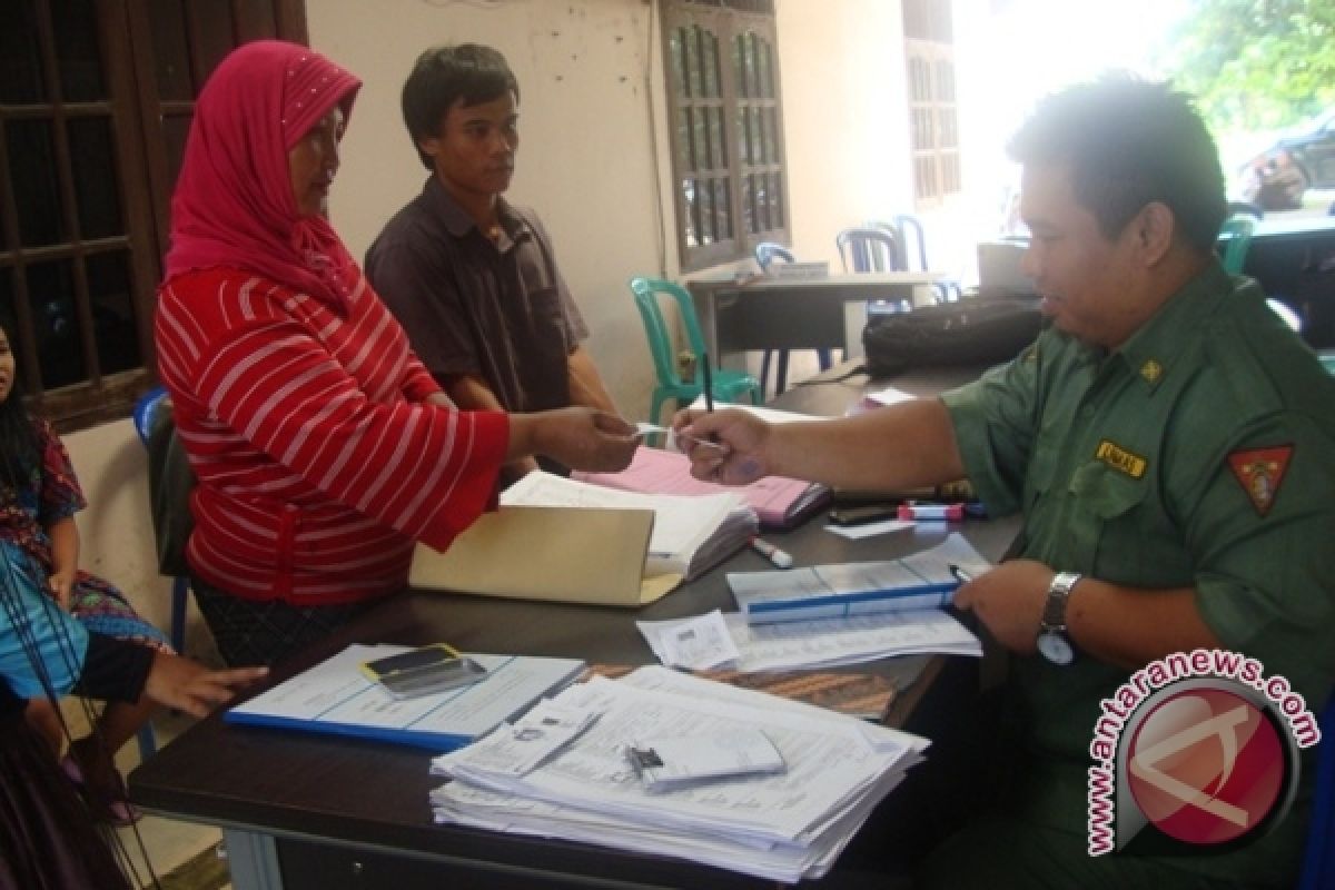 Warga Urus Akta Kelahiran di Bontang Membludak