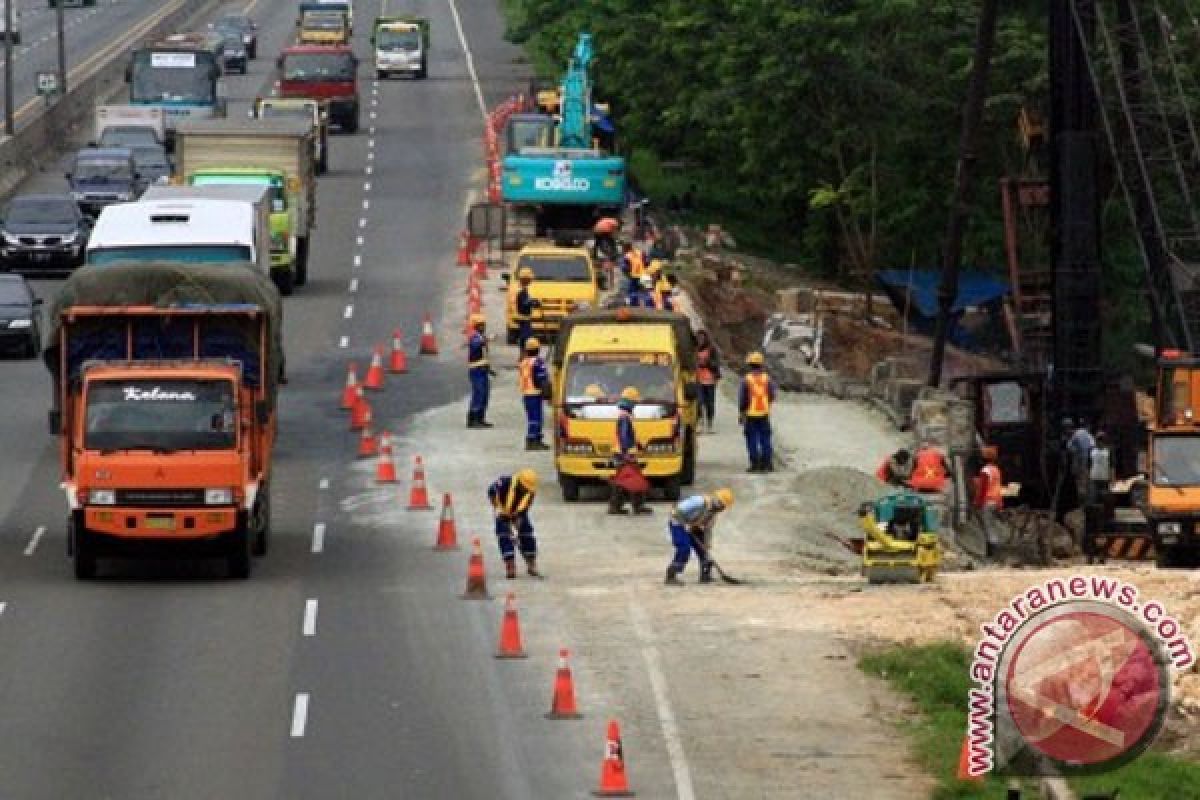 Polisi tangkap pembajak truk di tol Jakarta-Cikampek