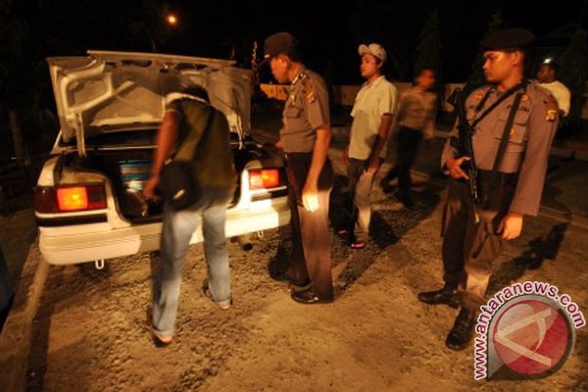 Polisi buru perampok bersenjata di Palu