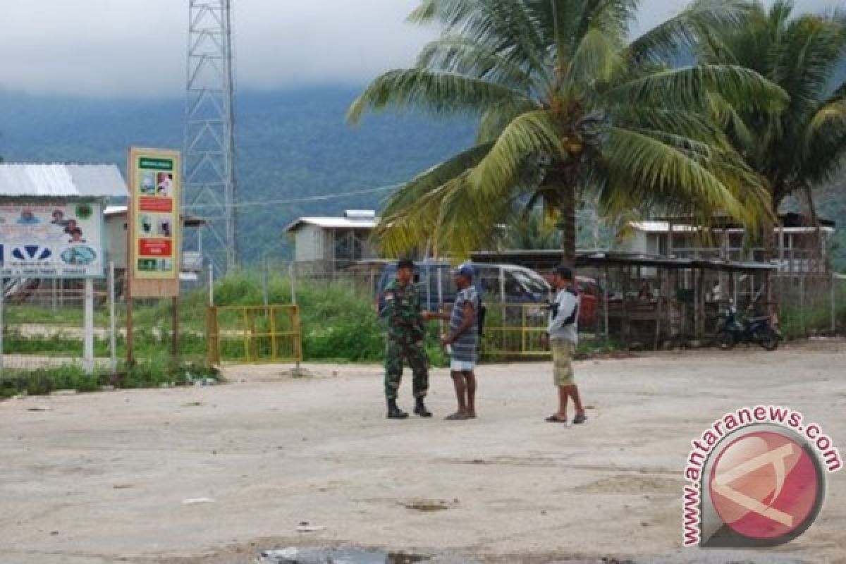 Papua merchants close Skouw border market