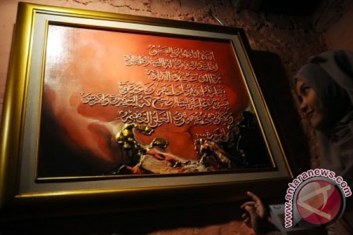 8 pelukis Braga isi Ramadhan dengan pameran kaligrafi