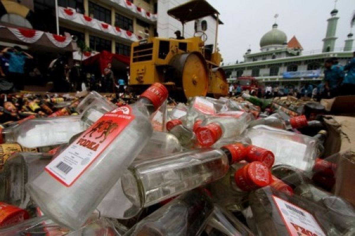 Putusan tipiring di Agam, pedagang minuman beralkohol didenda hingga Rp3 juta