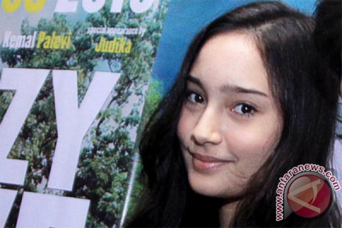 Tatjana Saphira ingin seperti Dian Sastro