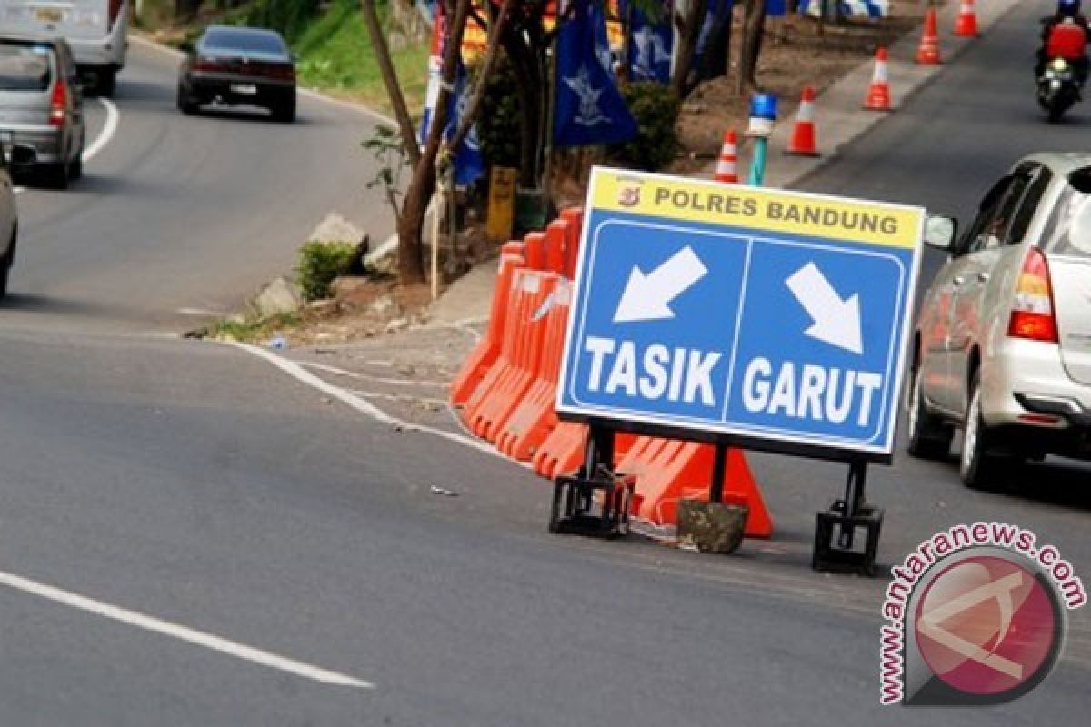 Polres cek kelayakan bus jelang masuk Nagreg