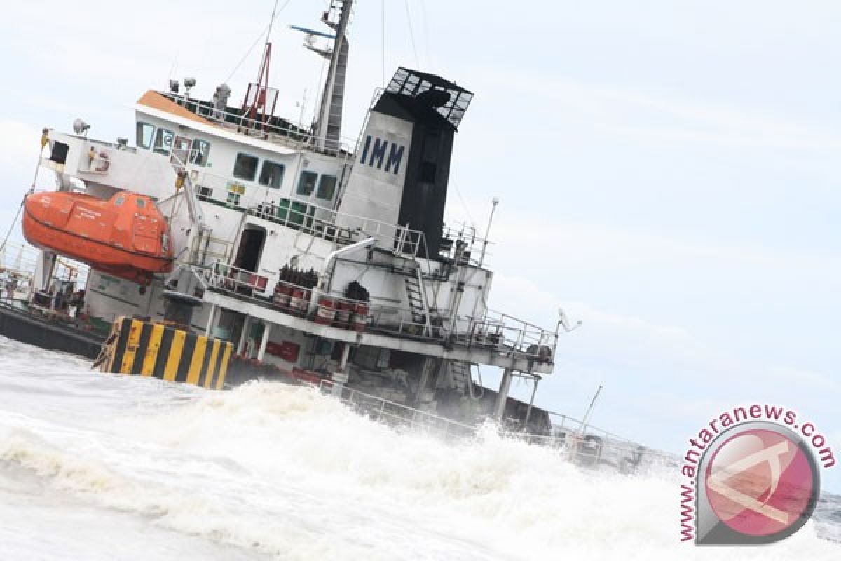 Nelayan di Malut diminta BMKG berhati-hati kondisi gelombang tinggi