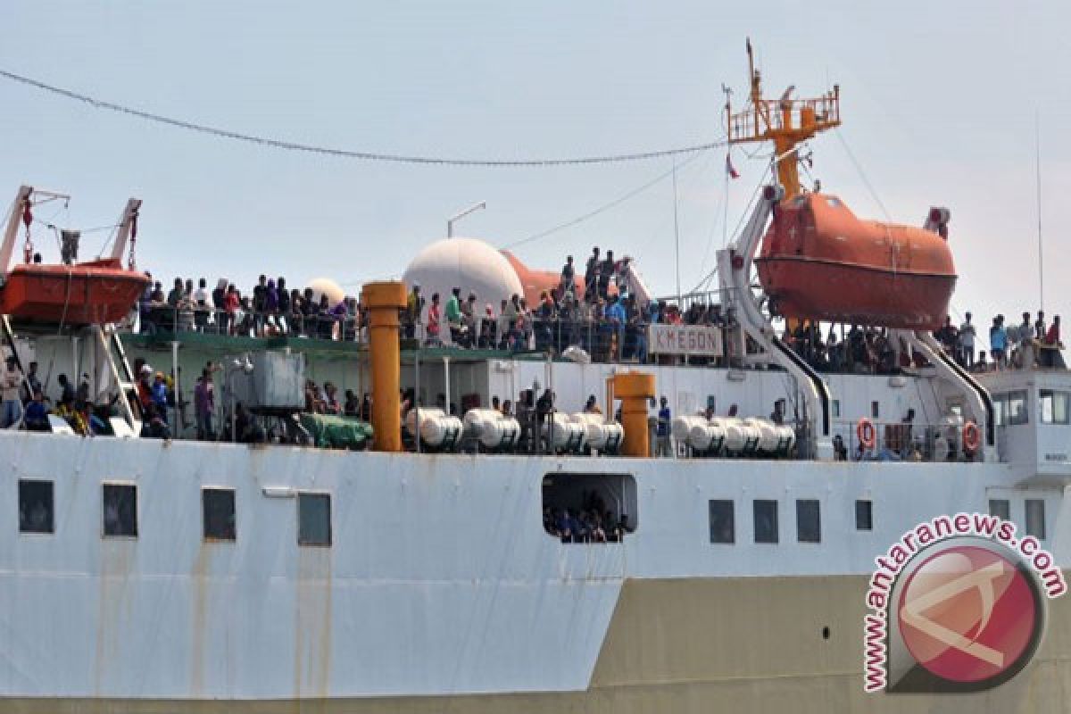 Kapal kargo di Kumai dialihkan ke Bumiharjo