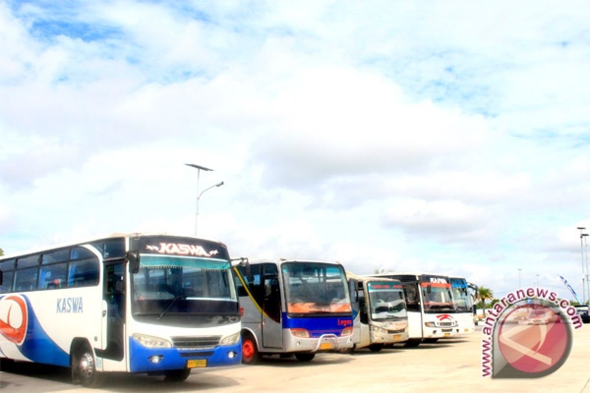 Pemudik Terminal Bis Muara Teweh Masih Sepi 