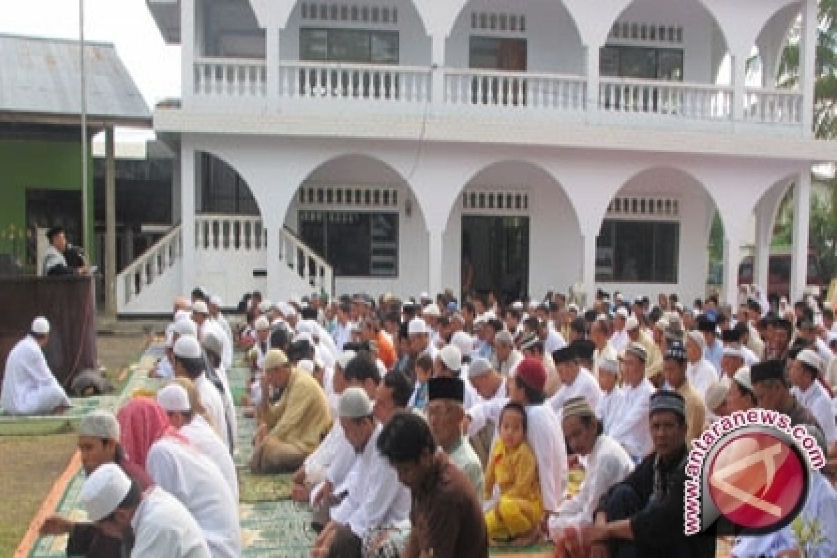 PHBI Manado tetap 175 mesjid dan 21 lapangan lokasi sholat ied