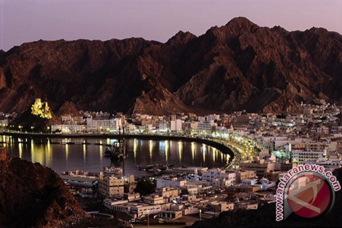 Peragaan busana dan Tari  pukau publik Oman