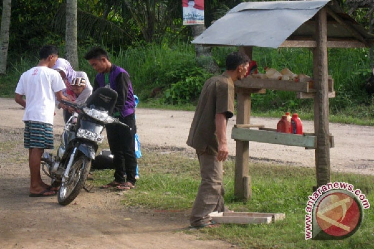 Pedagang di Desa Kehabisan Stok Selama Lebaran