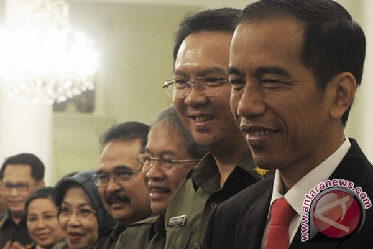 Procurement of 4 thousand public vehicles to overcome traffic woes: Jokowi