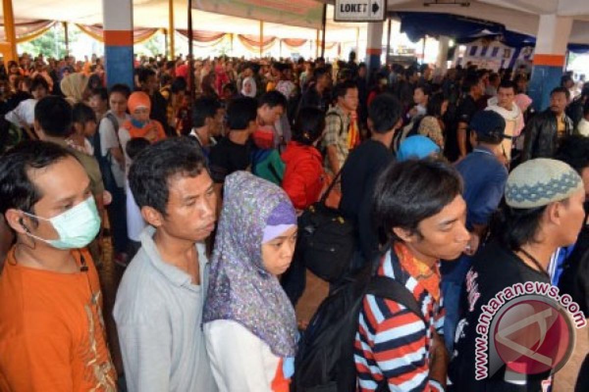 80,090 migrate from Sumatra to Java after Lebaran