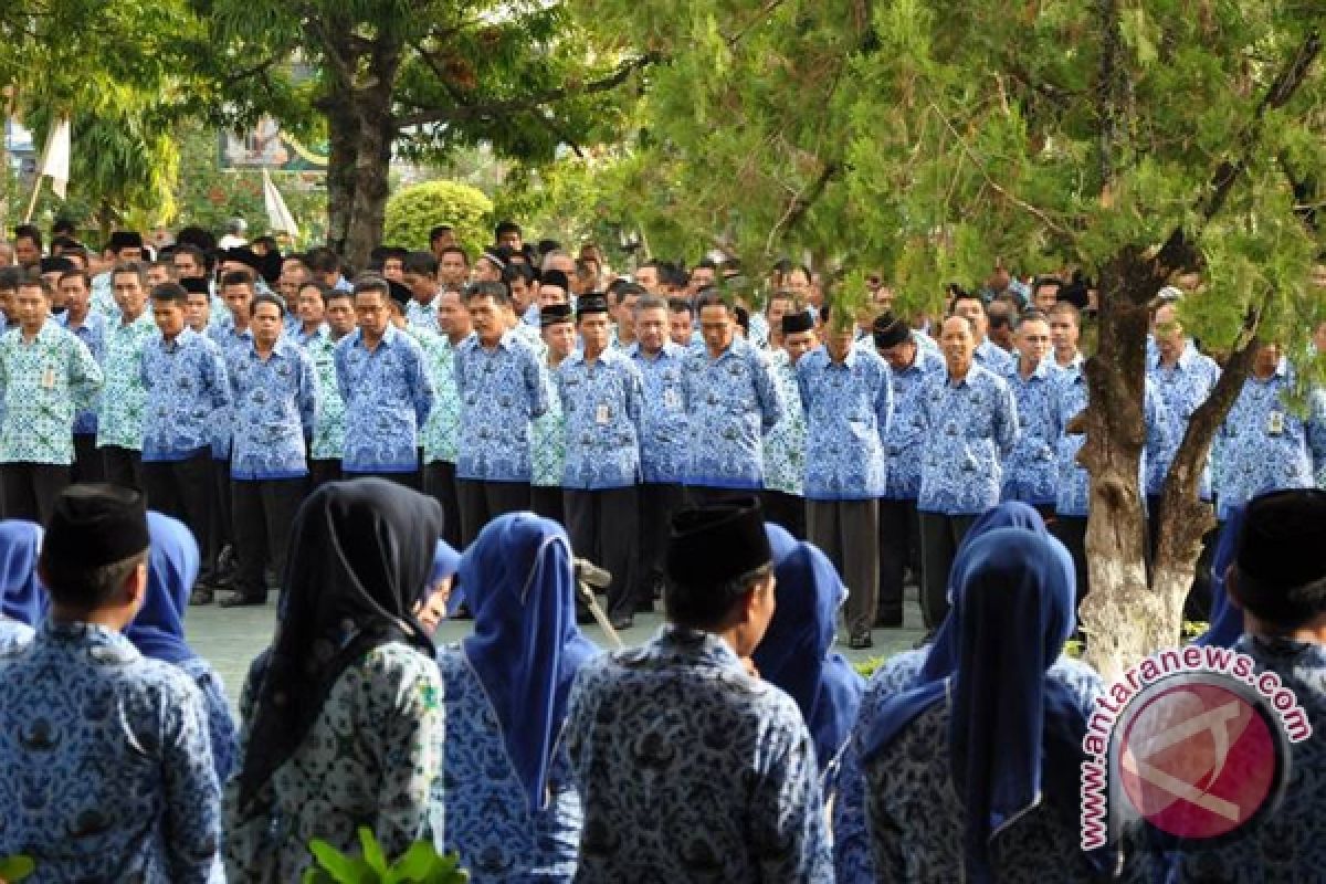 PNS Diliburkan Sembilan Hari 