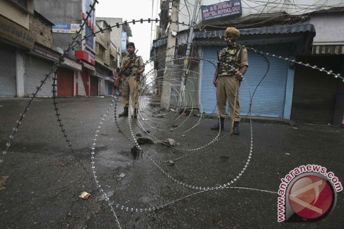 Milisi tewaskan lima polisi India terhadap serangan di Kashmir