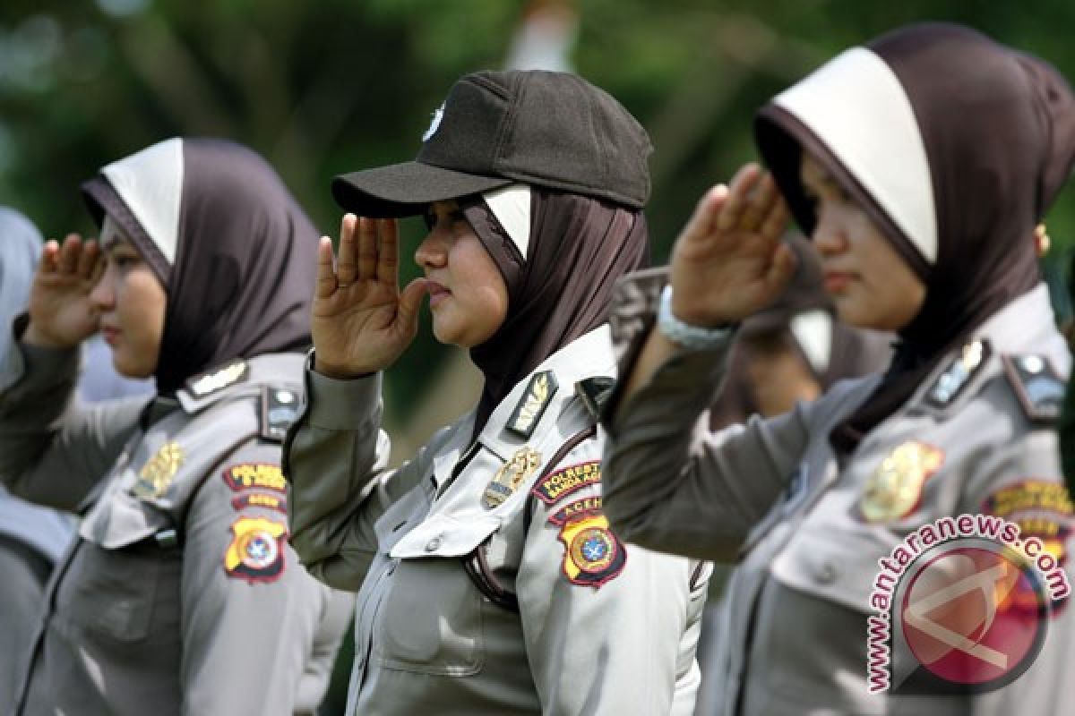 Polwan Bekasi bersyukur boleh berjilbab