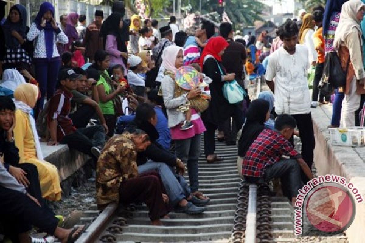 Arus balik menuju Bali makin ramai