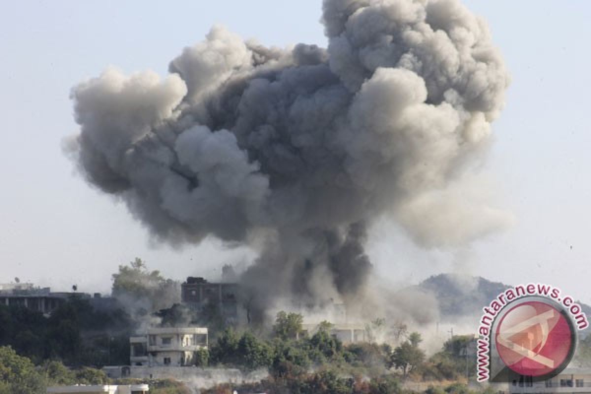 Pasukan Bashar membomi pinggiran Damaskus setelah serangan gas