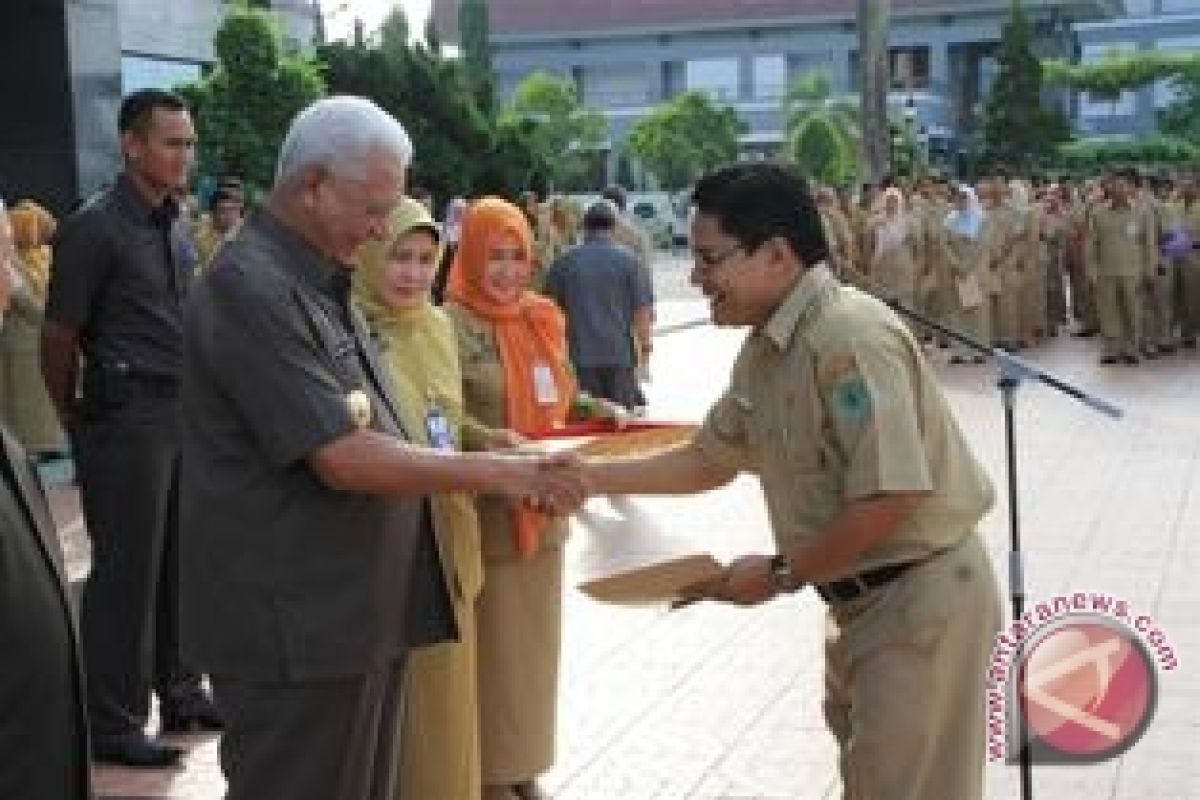 Kenaikan Pangkat Sebagai Wujud Perhatian Pemerintah