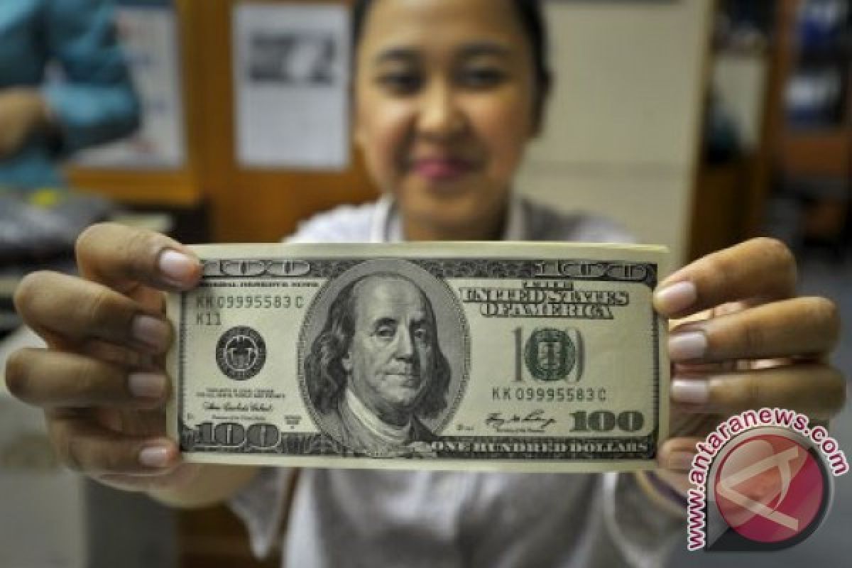 Rupiah menguat pada Senin sore