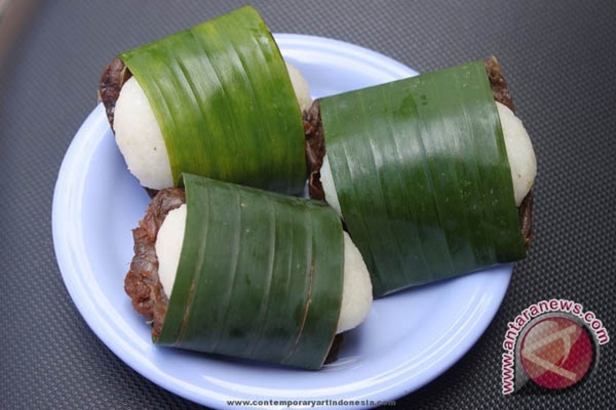 Oleh-oleh khas Sleman "Jadah Tempe Mbah Carik" diburu wisatawan