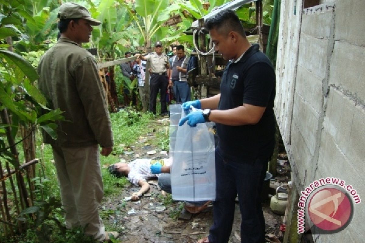 Puput Bukan Bunuh Diri, Tapi Dibunuh Pacarnya