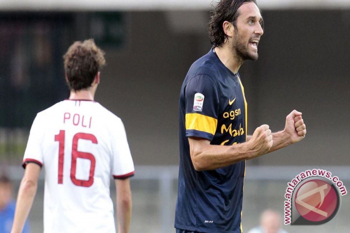 Luca Toni Bungkam AC Milan