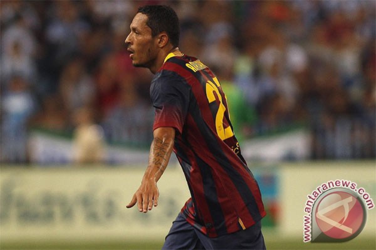 Adriano absen perkuat Barca pada Piala Super Spanyol