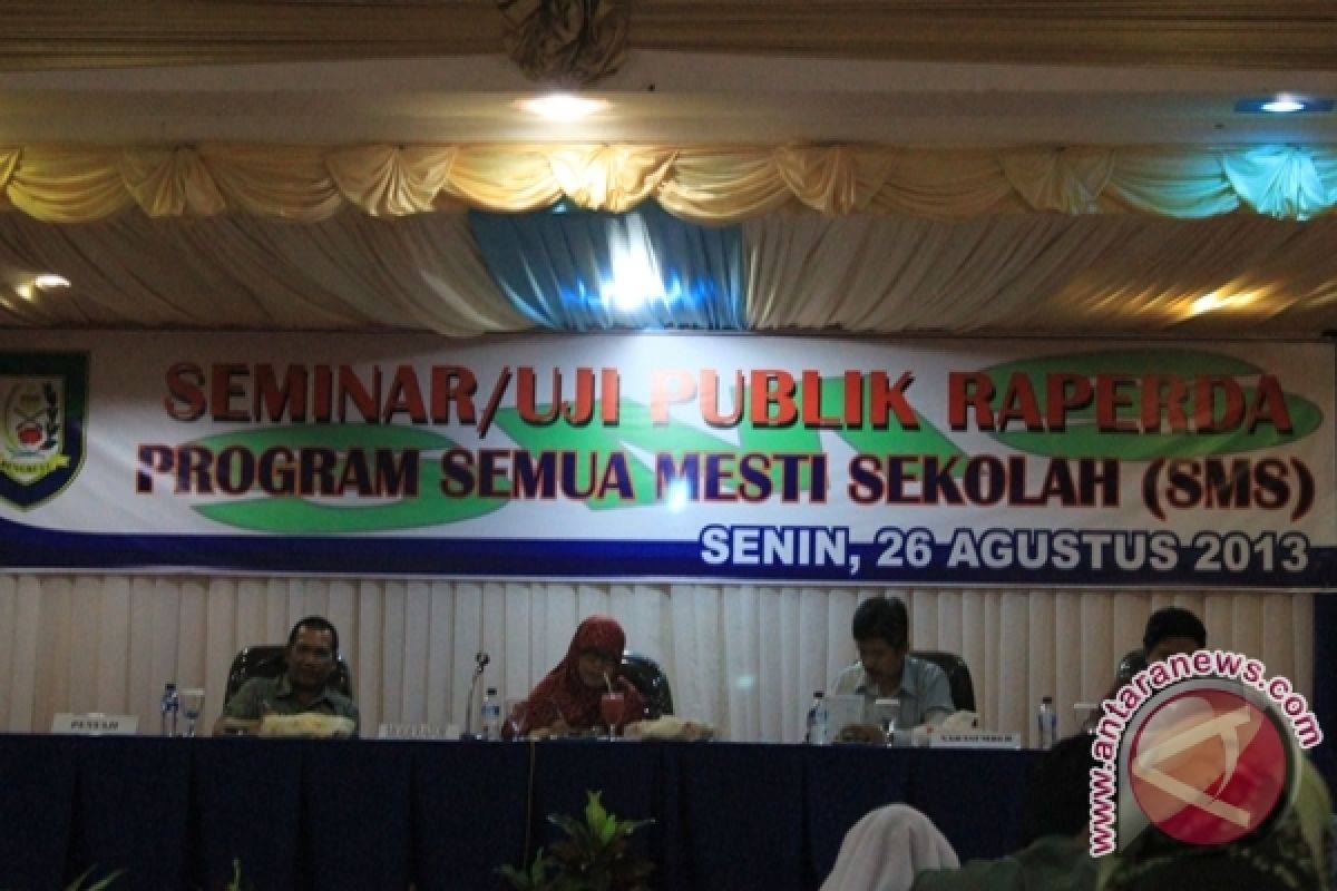 DPRD uji publik Raperda Semua Mesti Sekolah