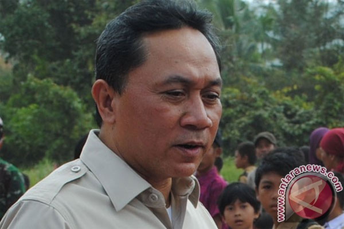 Minister: forest fire in Riau happens on massive scale