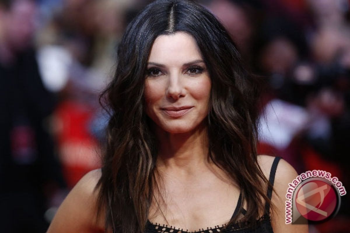 Sandra Bullock kembali sabet gelar Entertainer of the Year