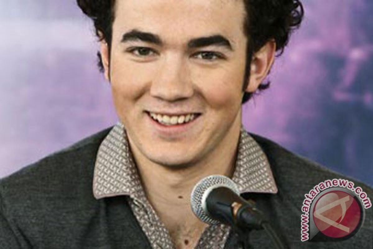 Kevin Jonas nantikan anak perempuan