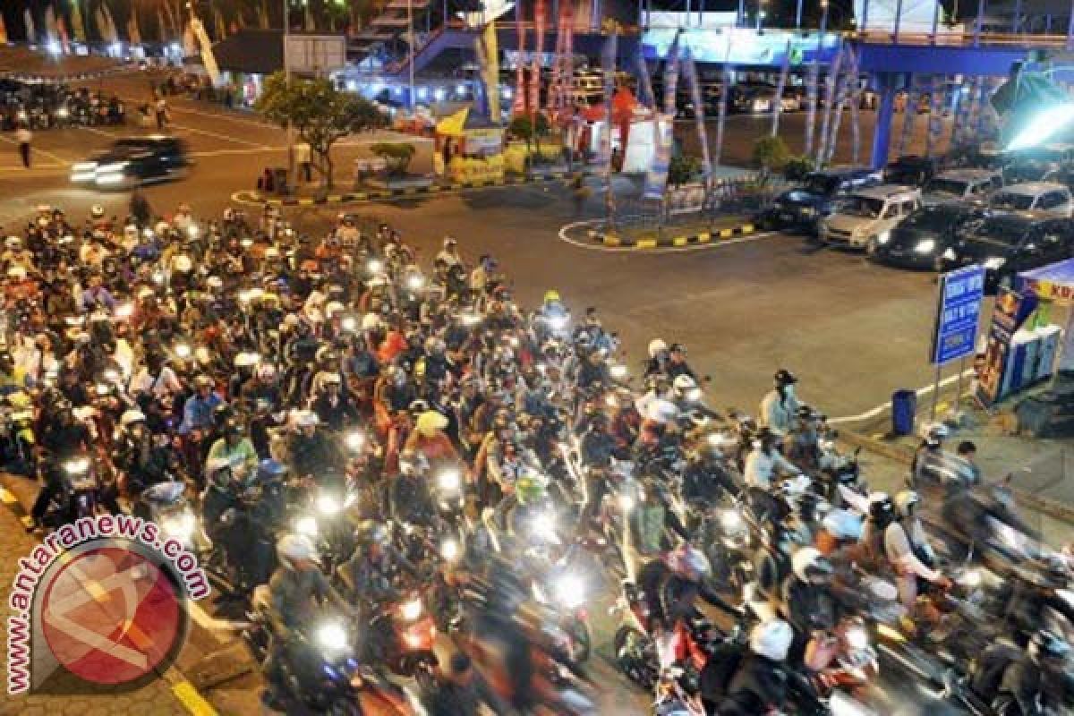 Pelabuhan Gilimanuk Terpantau Padat