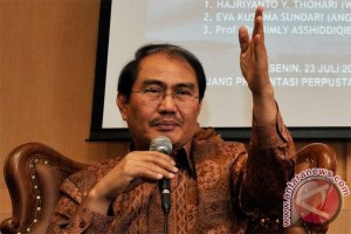 Jimly Asshiddiqie akan bantu masalah Agustinus Woro